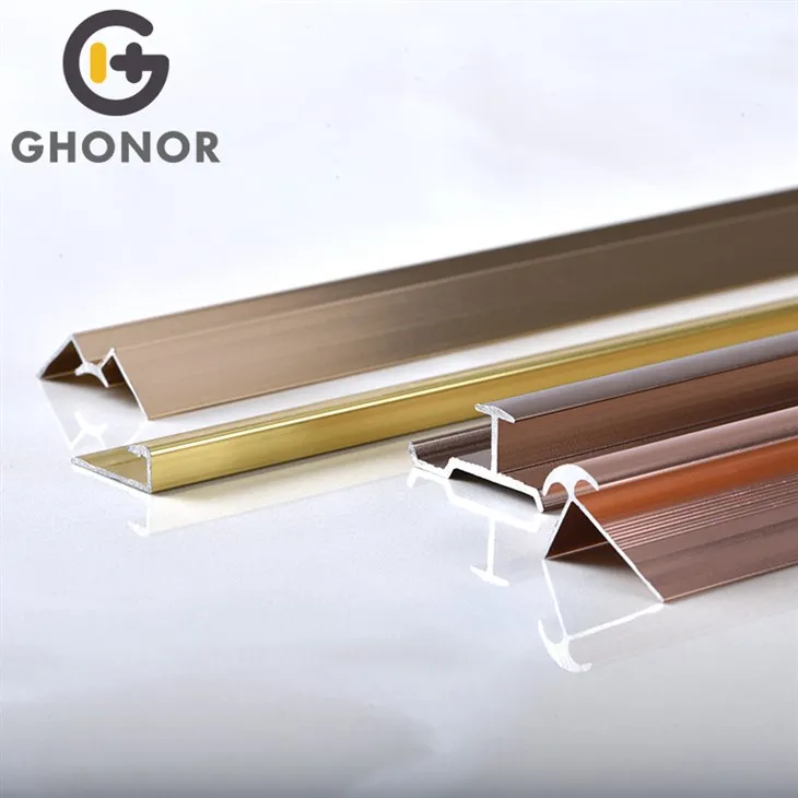 تریم لبه کاشی دیوار